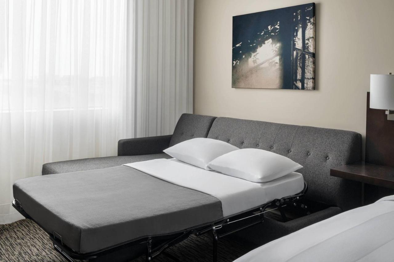 Hotel Cleveland Marriott East 3*